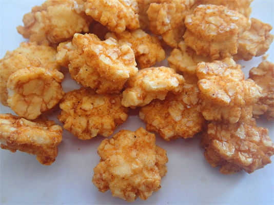 Buon prezzo Lo spuntino piccante Cruncy di sapore del BARBECUE ha cotto i cracker cinesi del riso del cracker del riso in linea