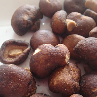 Buon prezzo Frutta secca di VF e verdure Chip Best Selling Healthy Vacuum Fried Mushrooms Snack in linea