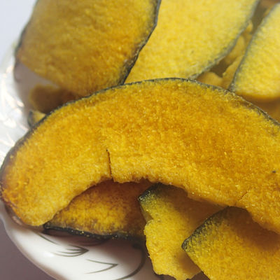 Buon prezzo Le verdure secche sono gli spuntini sani più caldi 2022 delle fette della zucca fritte vuoto in linea