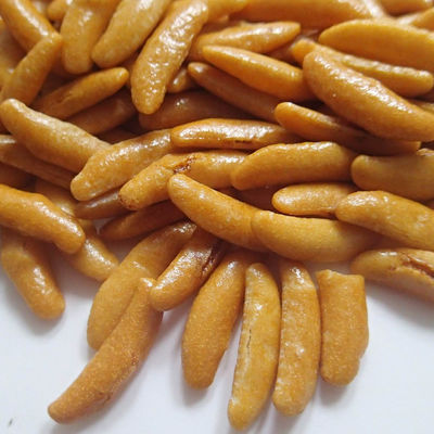 Buon prezzo Spuntino originale croccante all'ingrosso dei cracker del riso del cracker del riso del arare di Kakinotane piccolo in linea