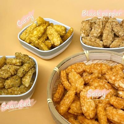Buon prezzo Lo spuntino croccante del cracker di Chili Black Pepper Flavor Rice del curry dell'alga ha fritto in linea
