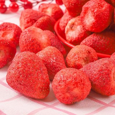 Ingredienti freschi Fragole congelate croccanti e gustose