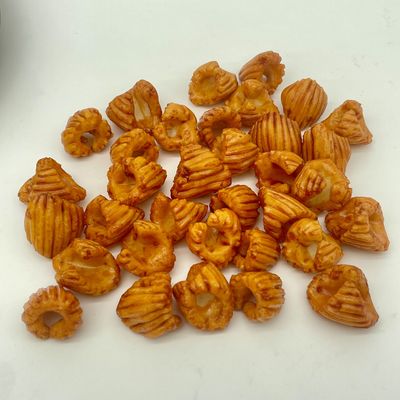 Buon prezzo Biscotti di riso croccante con sapore piccante, design con texture in linea